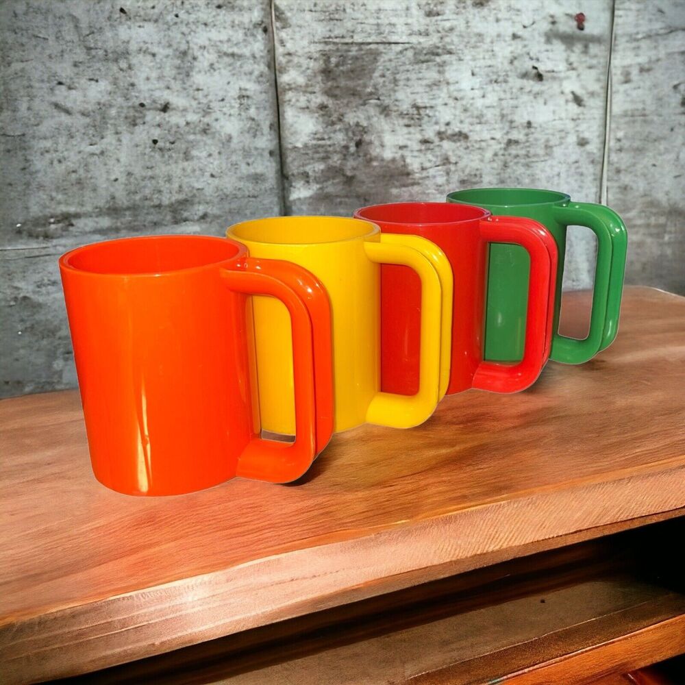 VTG Ingrid Chicago Set 4 Multi Color Stacking Mugs Cups Melamine 1970s Camping